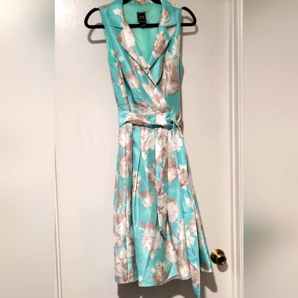JH Collections Size 10 Floral dress
